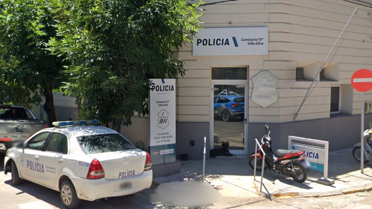Un adolescente robó flores para regalárselas a su novia: lo detuvieron y lo entregaron a sus padres. (TN)