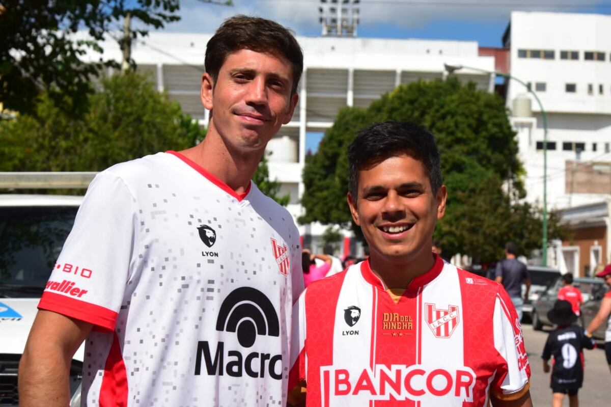 Cara 'e Cancha de Instituto en la previa del partido con Independiente en Alta Córdoba. (Ramiro Pereyra / La Voz)