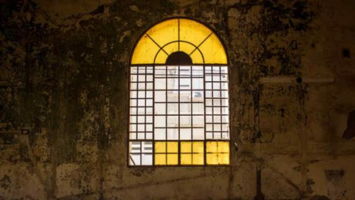 Ventana a través de la cuál lograron escaparse las reclusas. (Archivo Provincial de la Memoria)