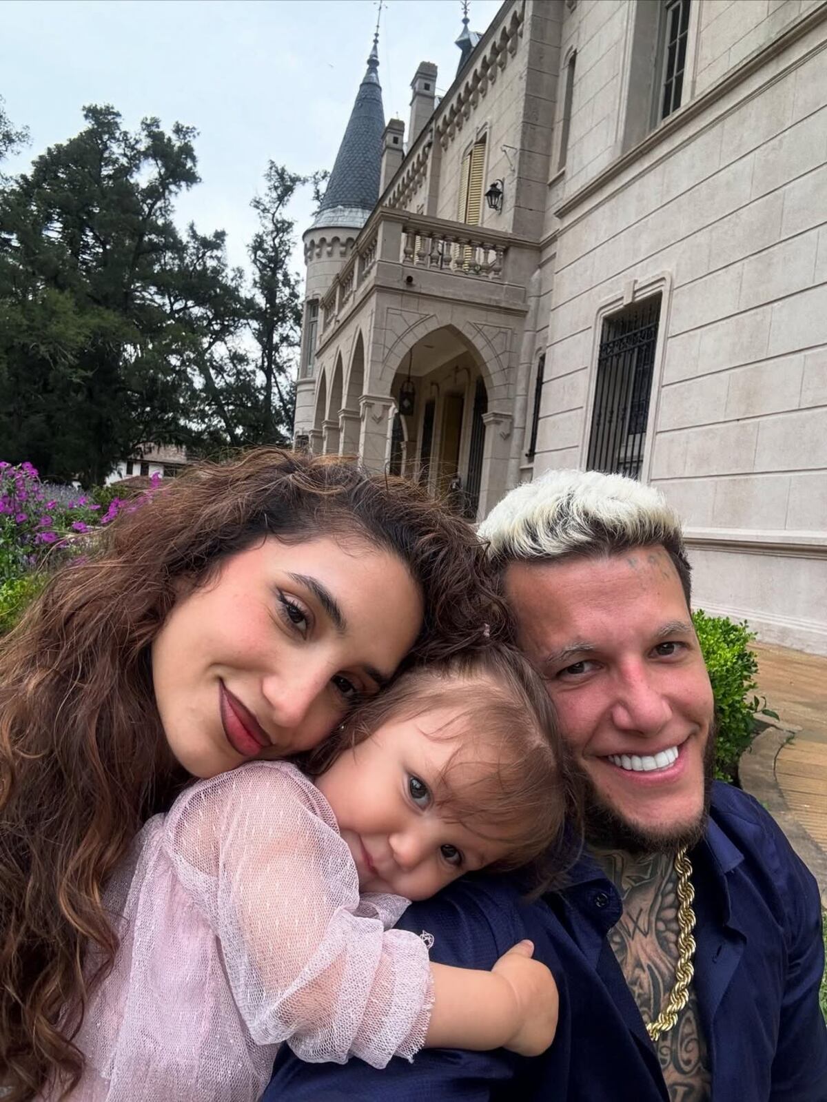 Alex Caniggia, Melody Luz y su hija Venezia.