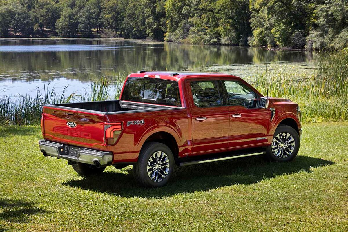 La F150 V8 Tremor tiene un precio sugerido de $ 102.068.100, mientras que la F150 V6 Lariat Hybrid (foto), se posiciona en $ 107.738.550.