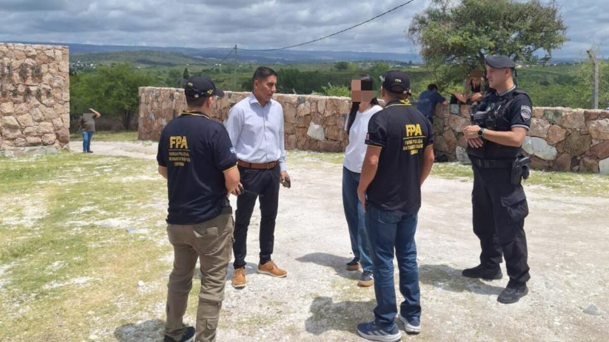 Desarticularon una fiesta no autorizada con más de 300 personas en Cabalango.