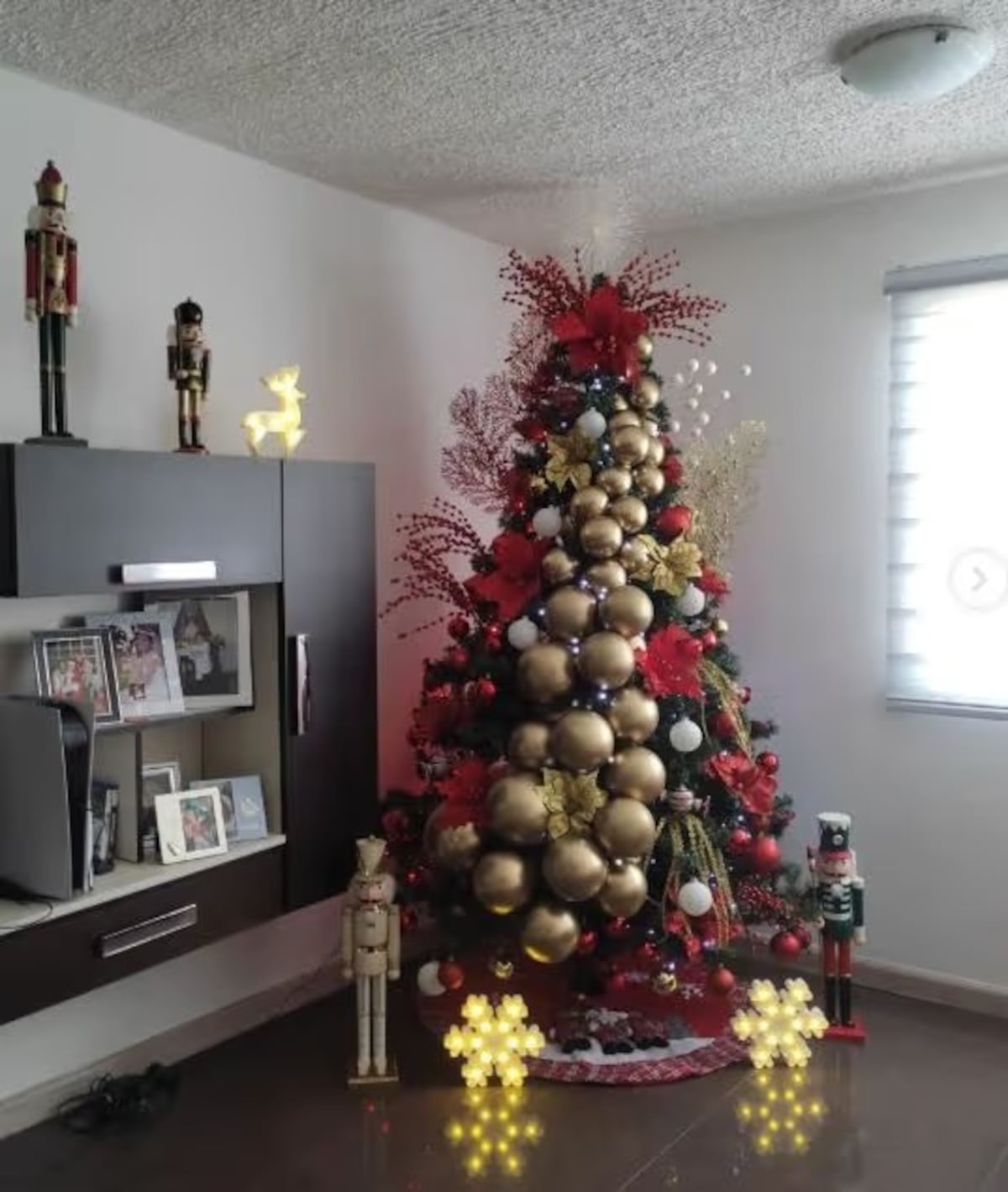 Seguridad Navideña: los objetos que nunca deben estar cerca del árbol para evitar incendios en casa