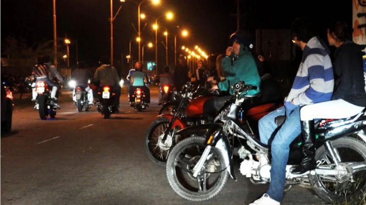 Río Cuarto. Sigue la problemática con las "hordas de motos" en la capital alterna (Policía).