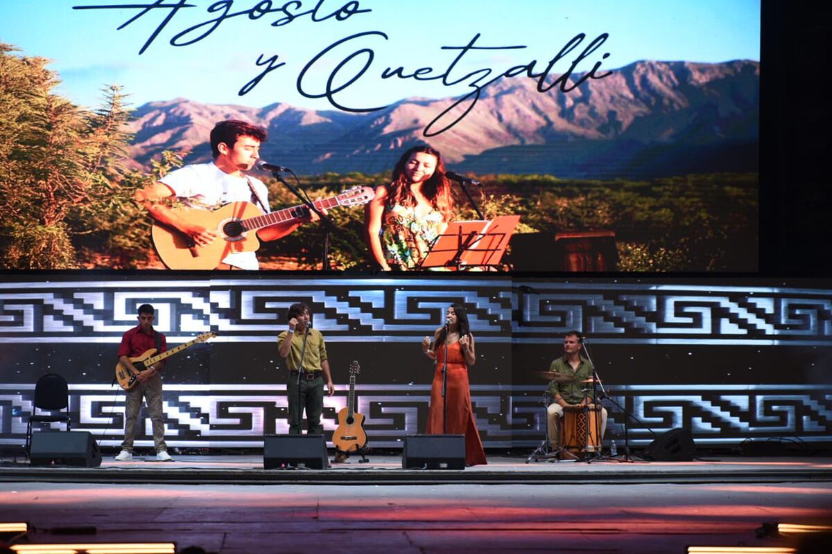 Cosquín 2025. Agosto y Quetzalli en la Quinta Luna del Festival Nacional de Folklore. (La Voz)