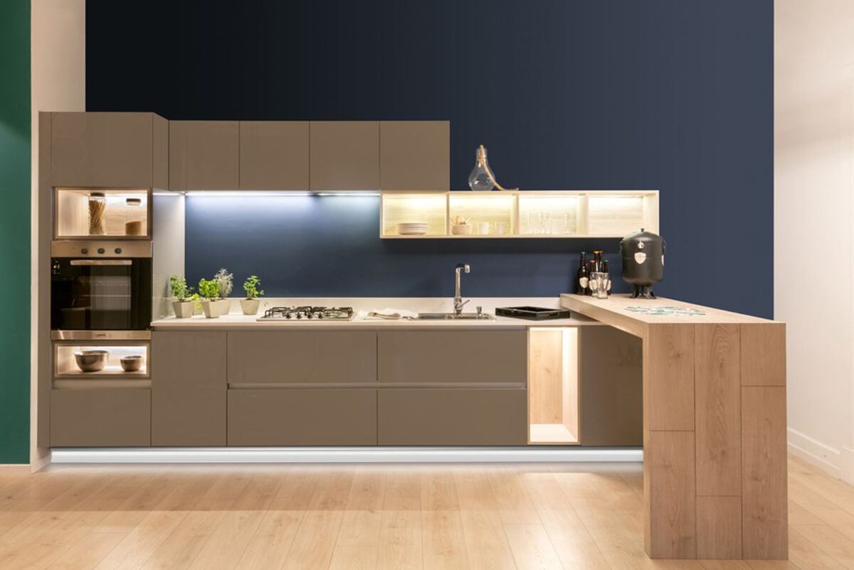 Perfiles Lumiére en cocinas - @atrim_global - Ph: @pinterest. / Ferrocons