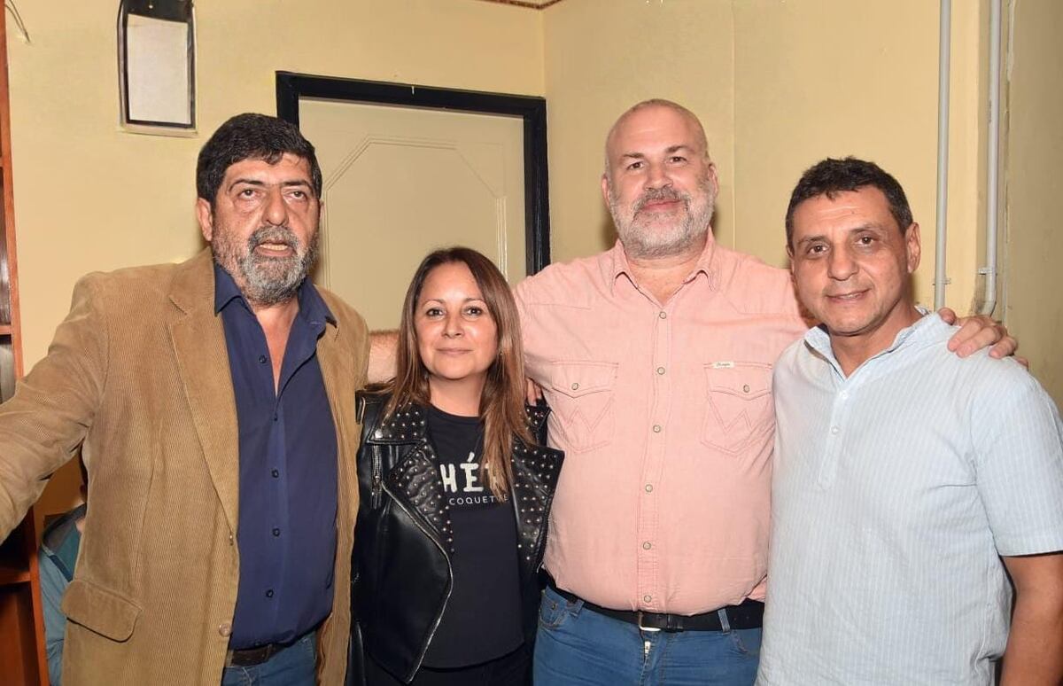 Representates de una agrupación de municipales radicales apoyará la candidatura de Mestre.
