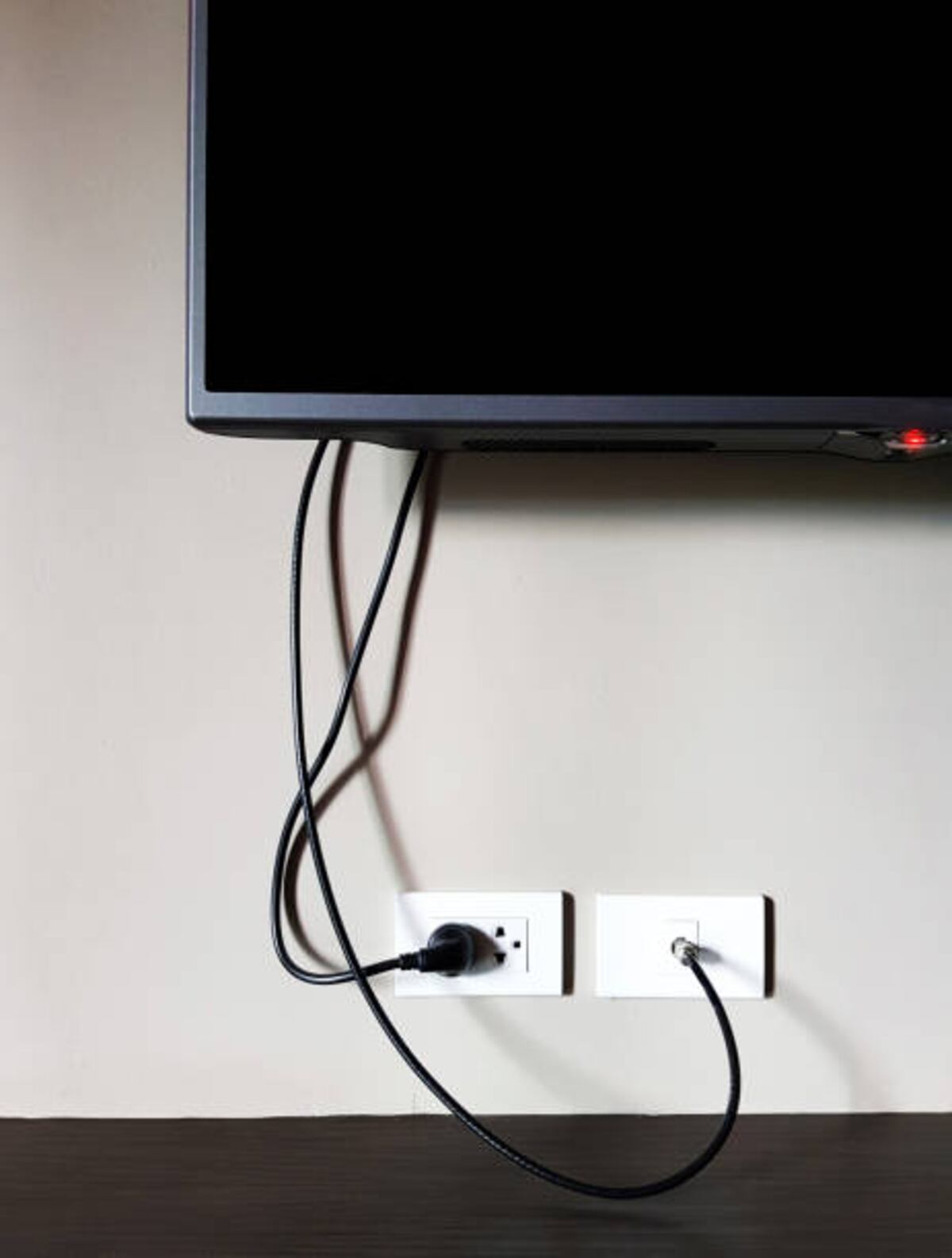 El televisor no sólo gasta energía estando encendido, sino también mientras está apagado.