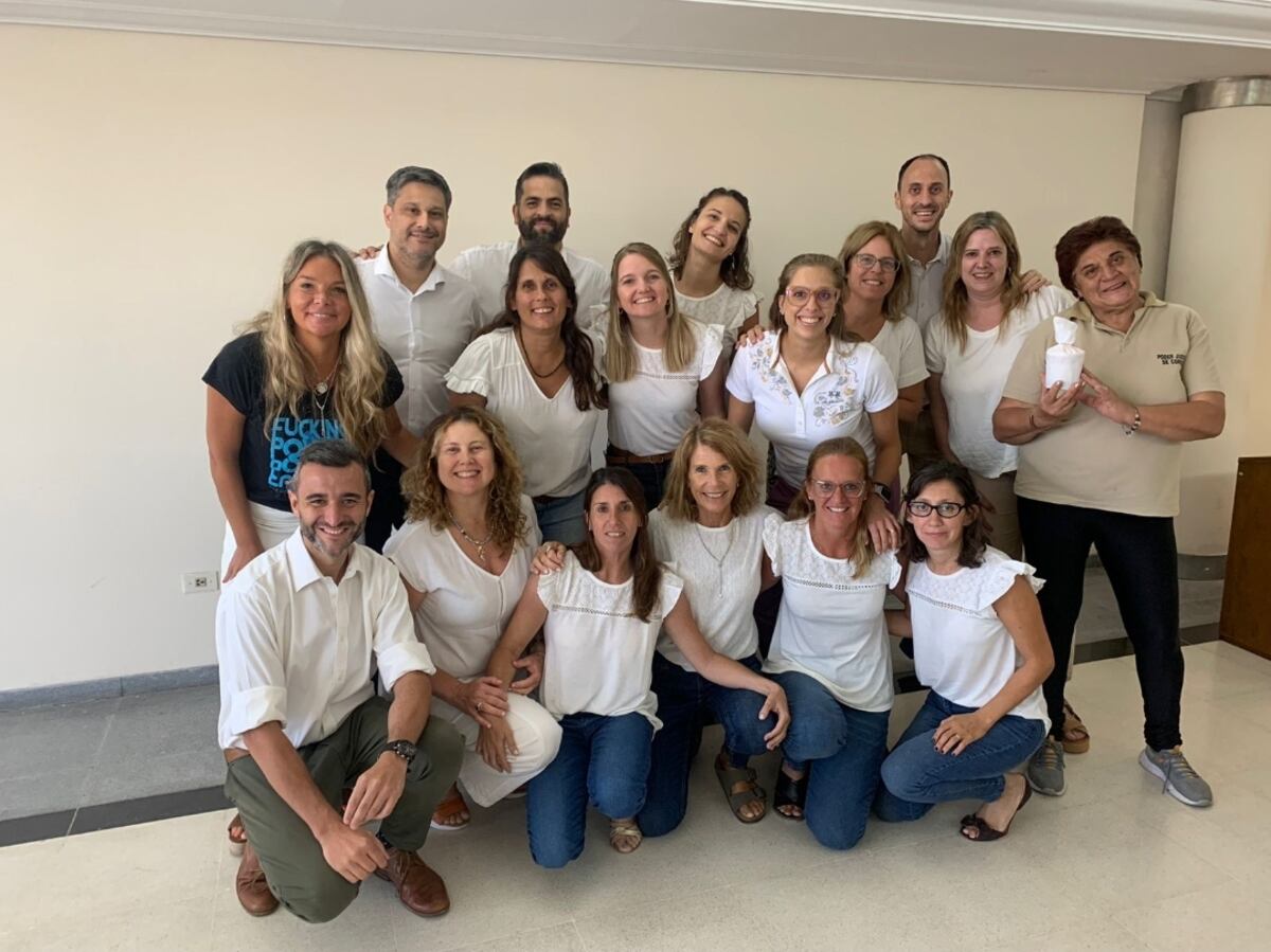El equipo del juzgado que colaboró en la tarea para que el niño con espectro autista participe de la audiencia.