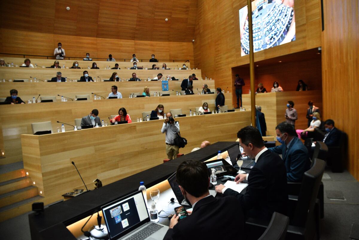 Proyecto polémica. La Legislatura de Córdoba debatirá la propuesta de autorizar y reglamentar el juego online. (Pedro Castillo)
