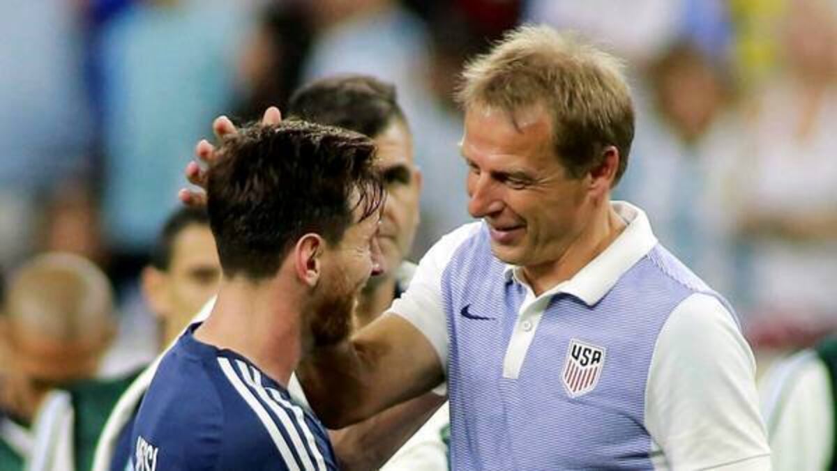 La leyenda del fútbol alemán quería que Messi fuera campeón del mundo. Es su fanático y saludó que recibiera ahora el octavo Balón de Oro.