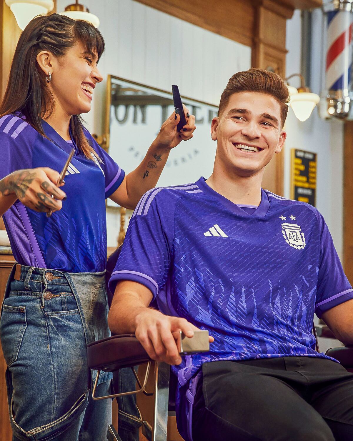 Julián Álvarez fue uno de los principales jugadores que mostró la nueva casaca de la Selección Argentina.