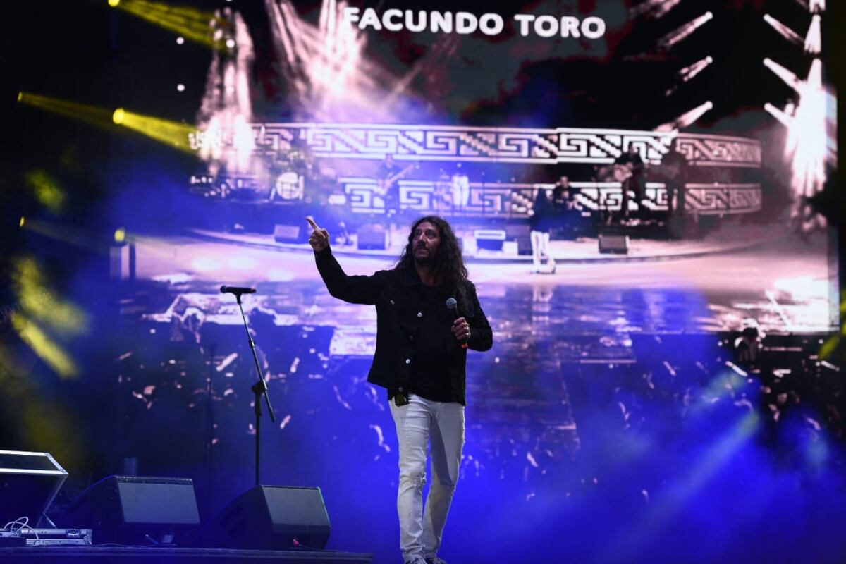 Facundo Toro en el festival Cosquín 2025 (Foto: LVI / Carlos Romero)