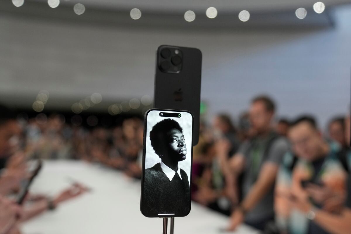 El lanzamiento de Apple y su iPhone 15 en sus diferentes versiones. (AP)