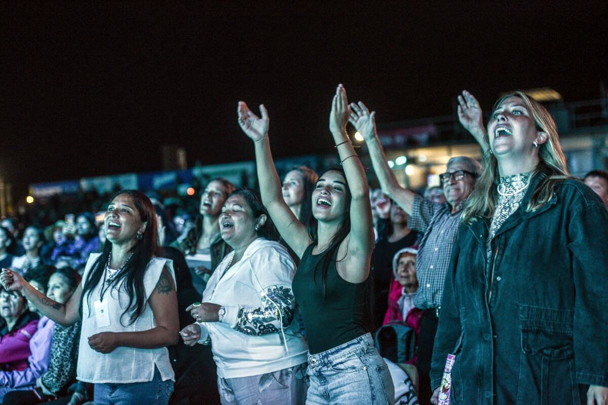 La organización de grandes eventos emplea a miles de personas. (La Voz / Archivo)