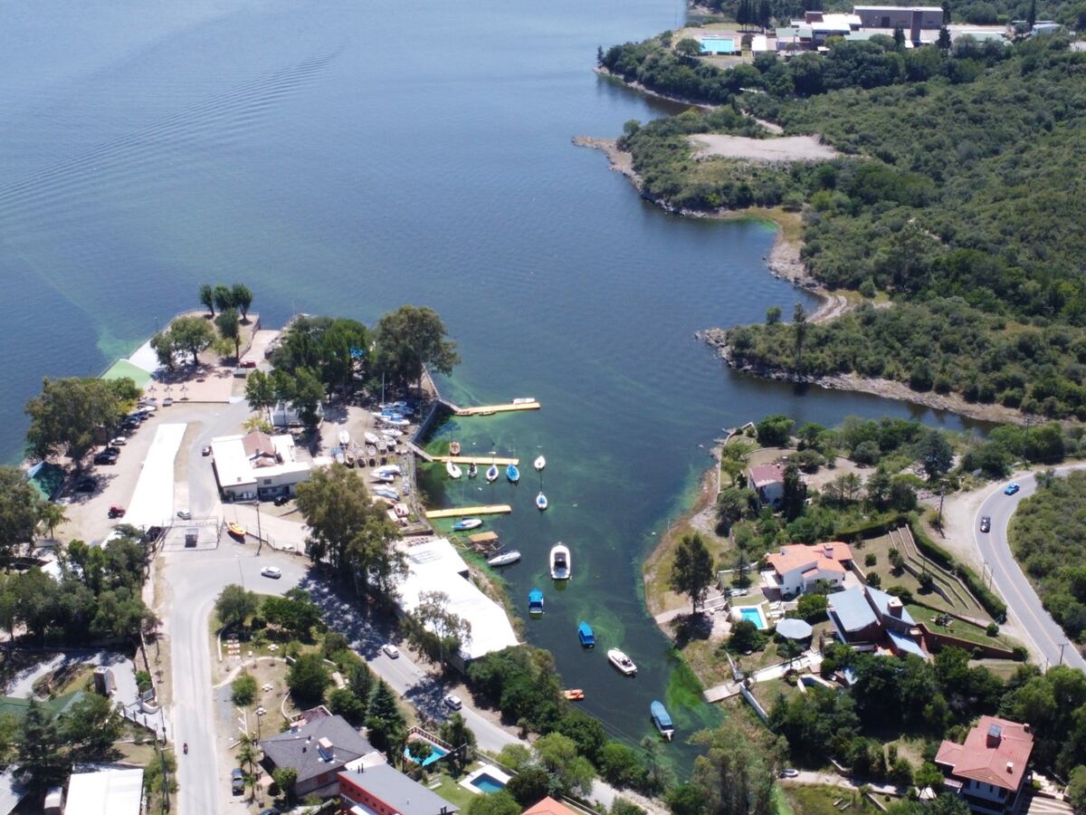 Lago San Roque.