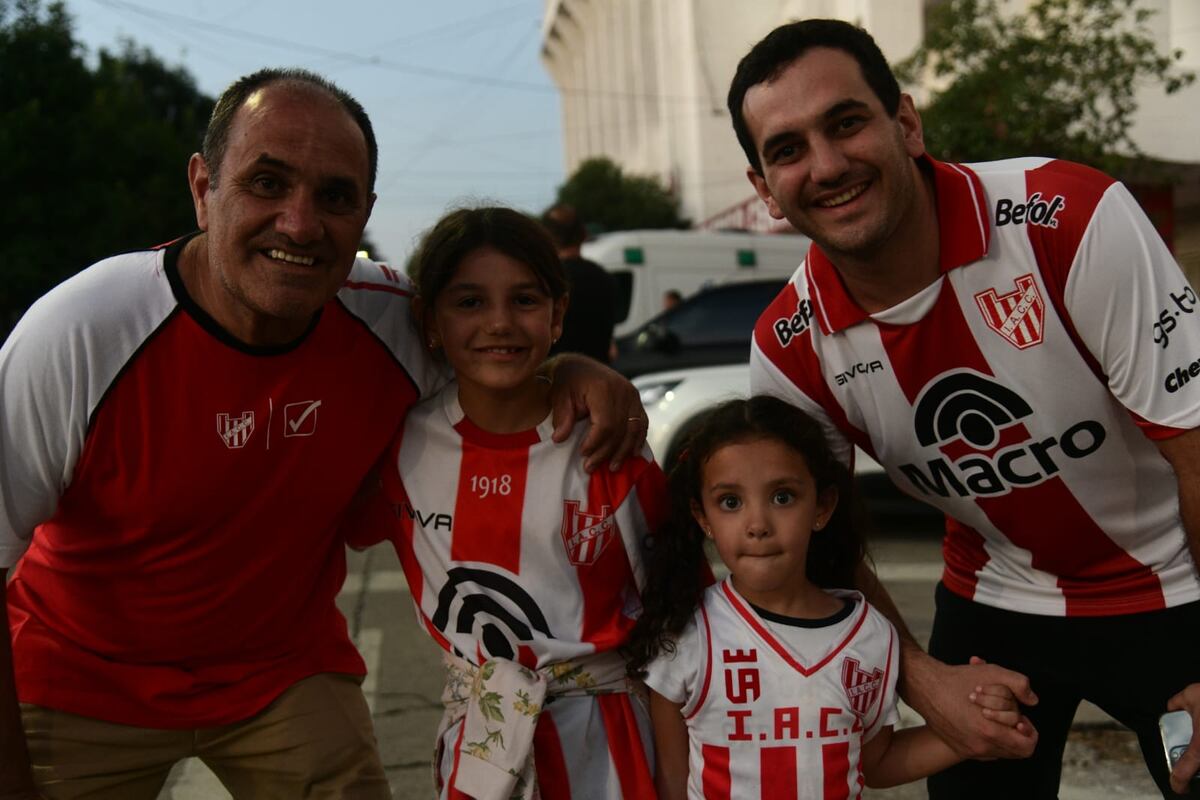 Cara e cancha Instituto vs Lanús. (Javier Ferryera / La Voz)
