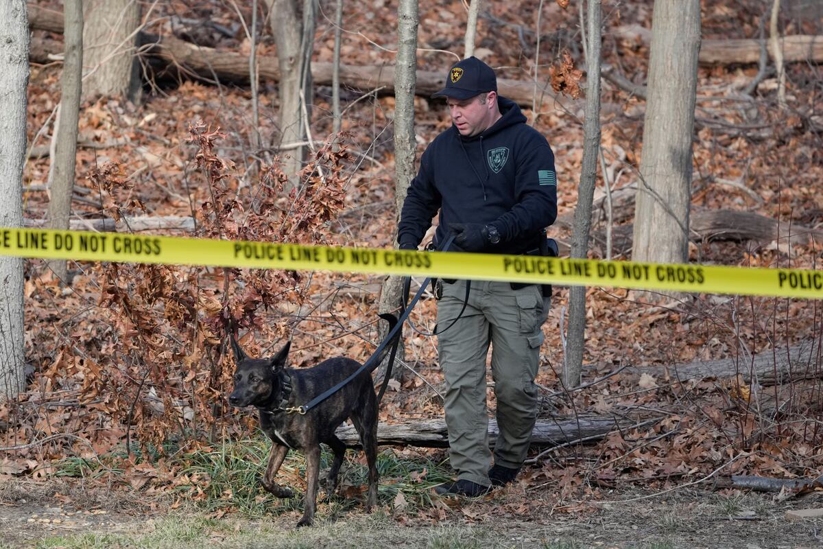 Investigación del crimen en Parlin, Sayreville. (AP/Seth Wenig)