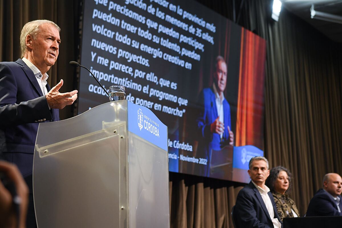 Jovenes en ciencia. En el evento el gobernador defendió la inversión en ciencia y los organismos nacionales que se dedican a la investigación.