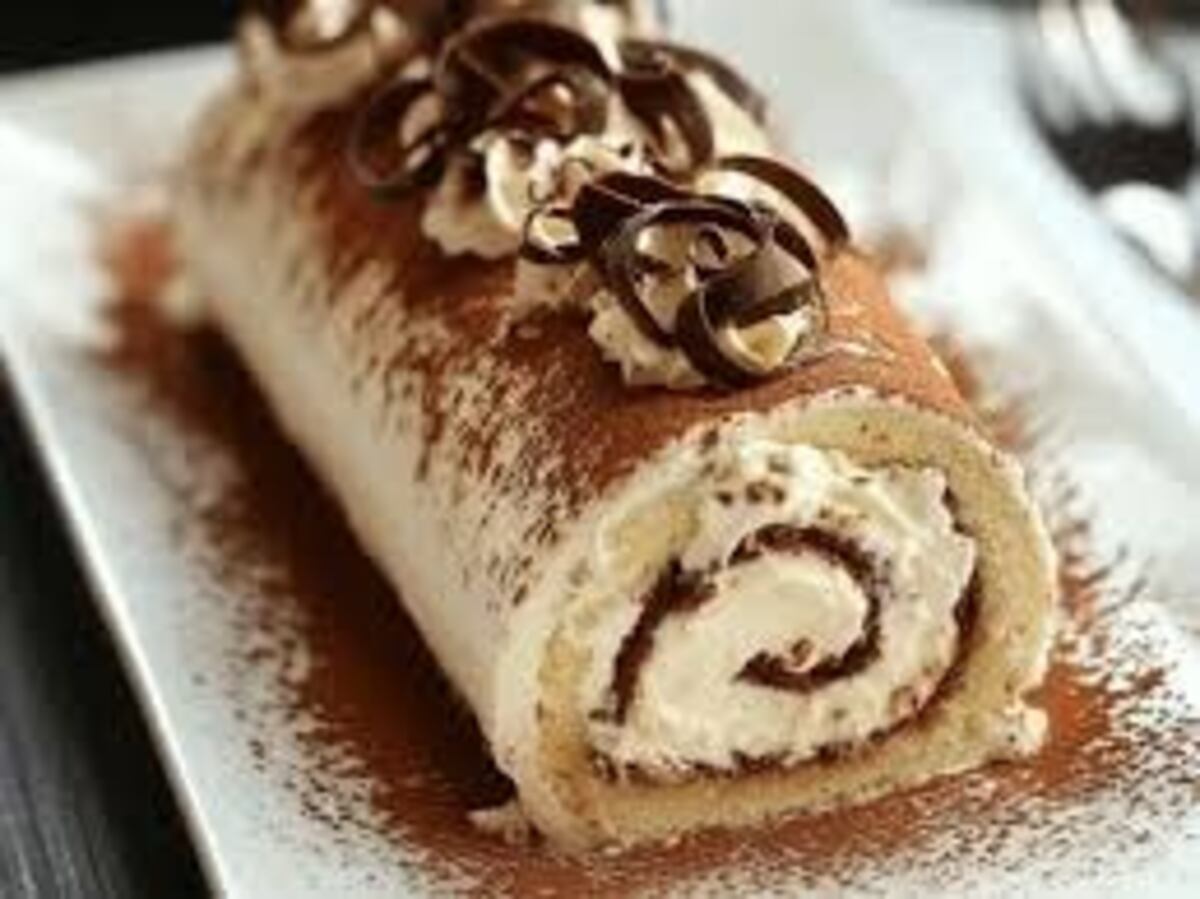 Postre fácil para el fin de semana largo: arrollado cremoso con café y dulce de leche