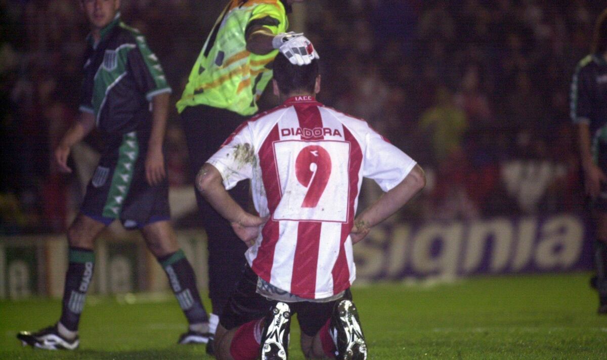 Jiménez falló un penal en aquella noche complicada ante Banfield (Foto: Archivo / La Voz).