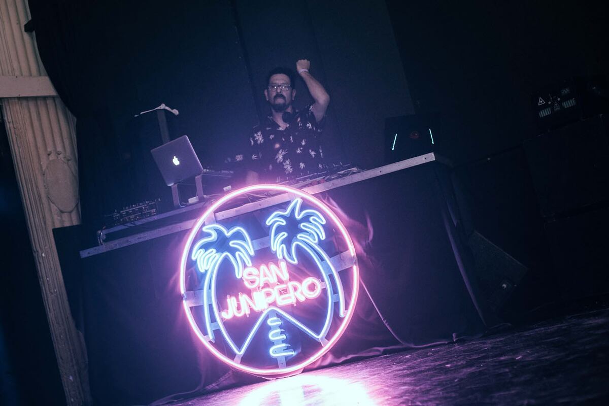 Se viene una nueva Fiesta San Junipero en Studio Theater.