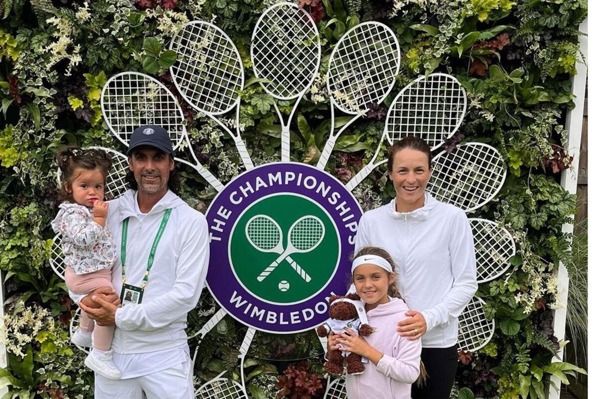 En familia: Maria con sus hijas y su esposo disfrutando de Wimbledon. (@tatjanamaria87)