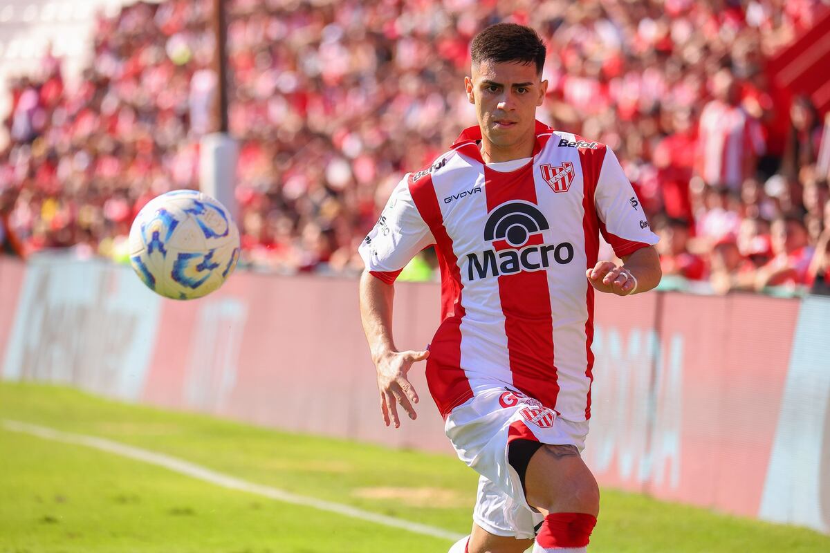 Alex Luna, atacante de Instituto, en el partido ante Riestra por la Liga Profesional. (Prensa Instituto)