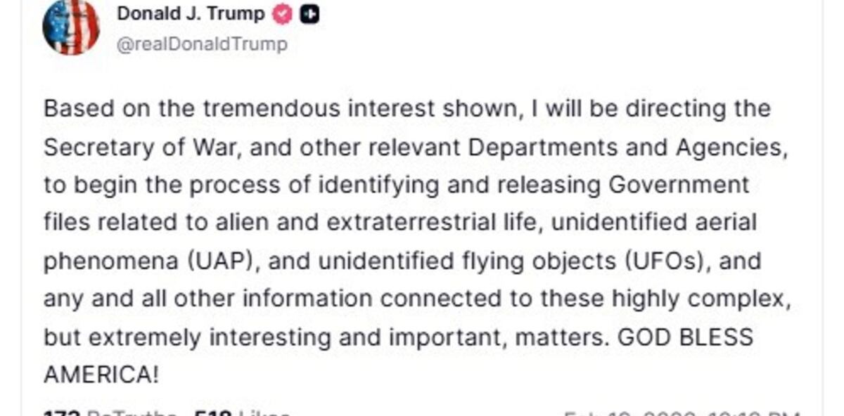 El mensaje con el que Donald Trump informó la desclasificación de documentos relacionados con vida extraterrestre.