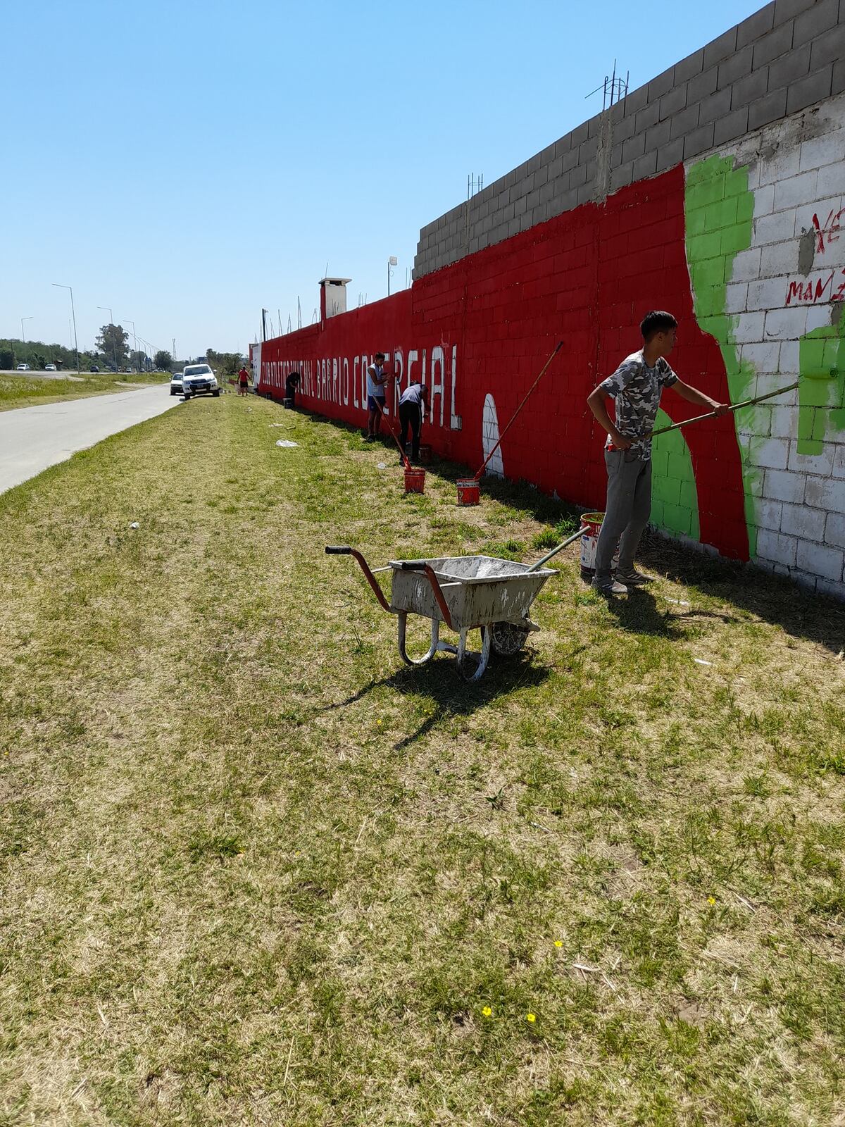 El mural que pintaron en el club Juvenil Barrio Comercial. (Gentileza Facebook Emmanuel Moreno).