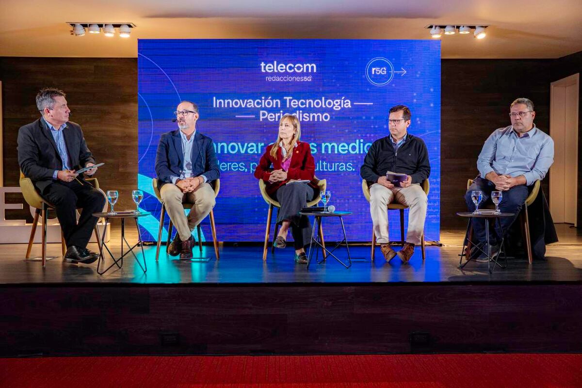 La jornada reflexionó sobre nuevos perfiles, liderazgo y cultura en el periodismo y los medios. (Telecom)