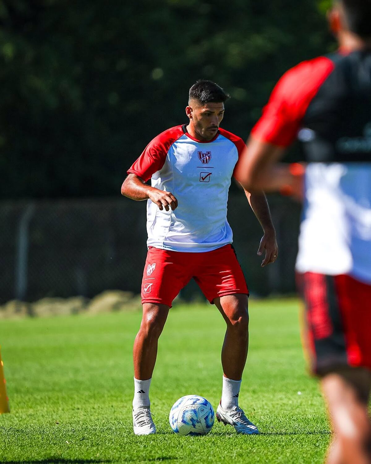 Nicolás Zalazar, defensor de Instituto. (Prensa IACC).