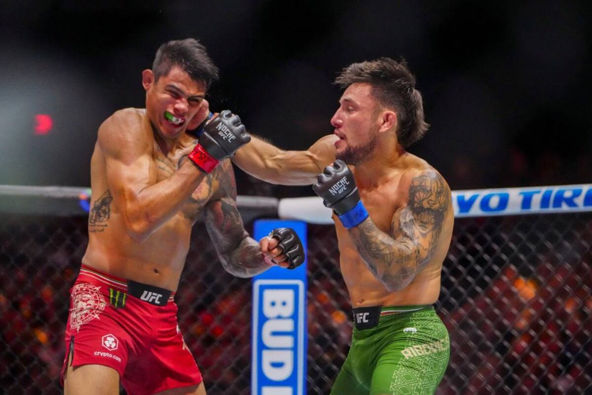 Esteban Ribovics (short verde) derrotó a Daniel Zellhuber (rojo) por decisión dividida en el UFC 306. Si bien este combate no fue reconocido oficialmente como la “Pelea del año” (distinción que fue otorgada al duelo entre Max Holloway y Justin Gaethje), para muchos fue considerado como la contienda más atractiva del 2024. (Crédito: X/@therant365)