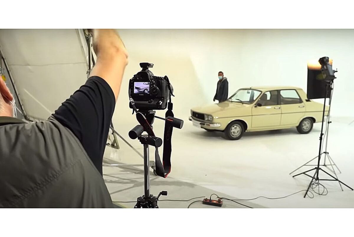 Producción de fotos y videos con dueños de los 34 modelos producidos en la fábrica Santa Isabel para el 65 aniversario de la misma. / Circom