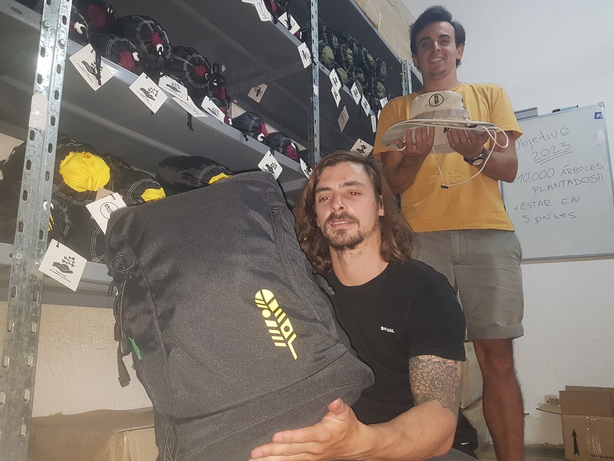 Leandro Lorenzatti y Agustín Guerra. Microemprendedores de Río Tercero. (La Voz)