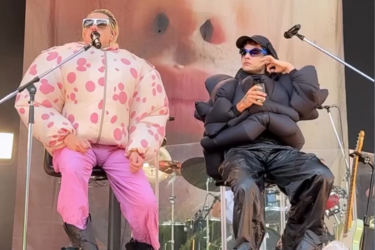 Ca7riel & Paco Amoros en Fuji Rock. (Captura)