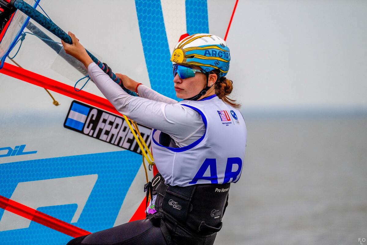 La cordobesa Chiara Ferretti se colgó la medalla de plata en los Juegos Panamericanos Junior Asunción 2025. (Prensa COA)