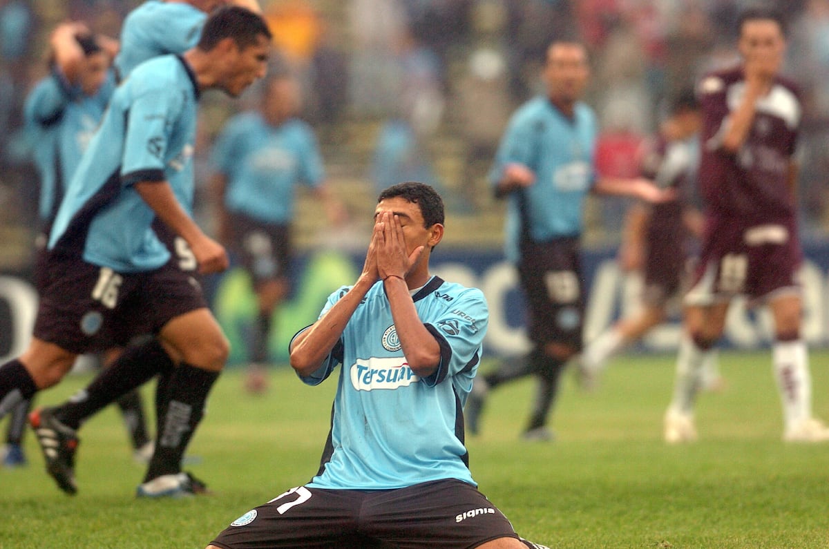 Matías Suárez el día que debutó en Belgrano, ante Lanús, en el Chateau Carreras, fue el 26 de noviembre de 2006. (La Voz / Archivo)