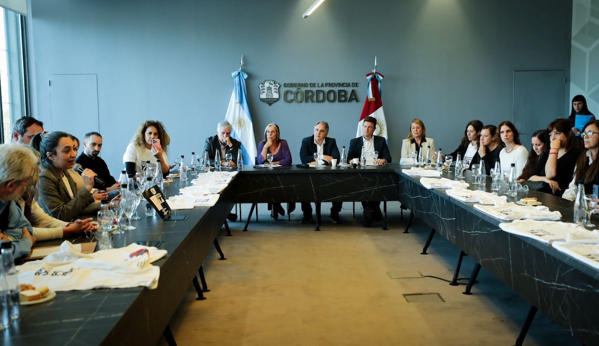 Llaryora se reunió con legisladores y volvió a rechazar los vetos de Milei. (Gentileza)