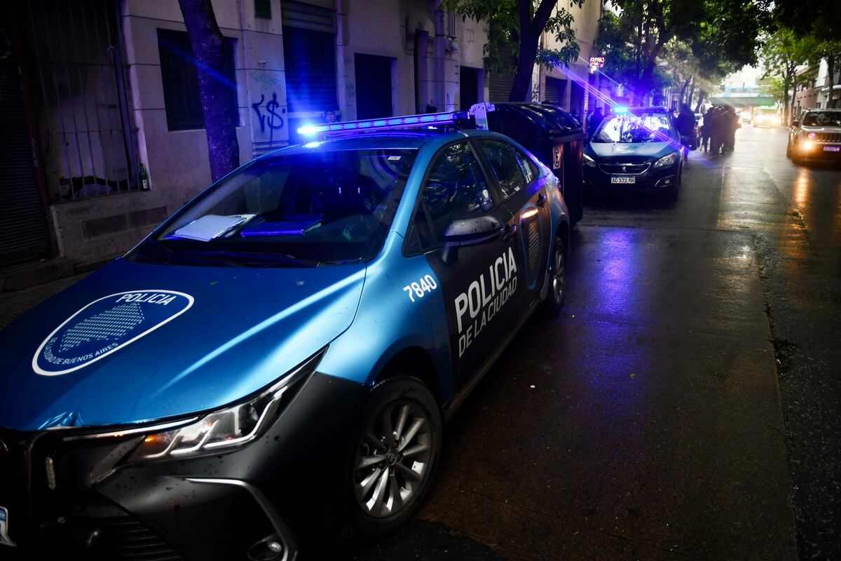 Operativo en Balvanera. (Télam/Gustavo Amarelle)