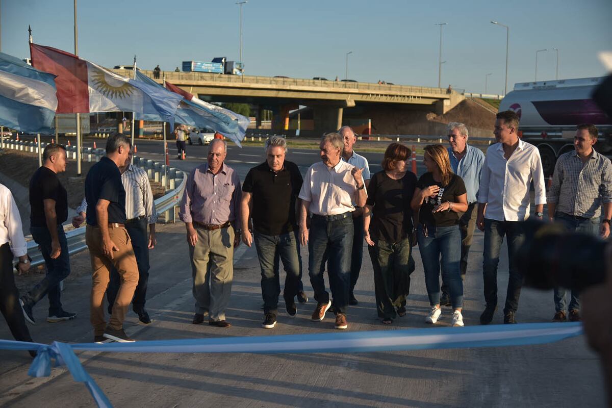 Inauguran acceso circunvalación y Rancagua con la presencia del Gobernador Juan Schiaretti y el  Intendente Martin Llaryora (Facundo Luque / La Voz)