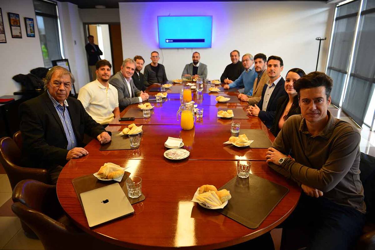 Desayuno de trabajo en La Voz con integrantes de Camarco, Cámara Argentina de la Construcción. (Nicolás Bravo / La Voz)