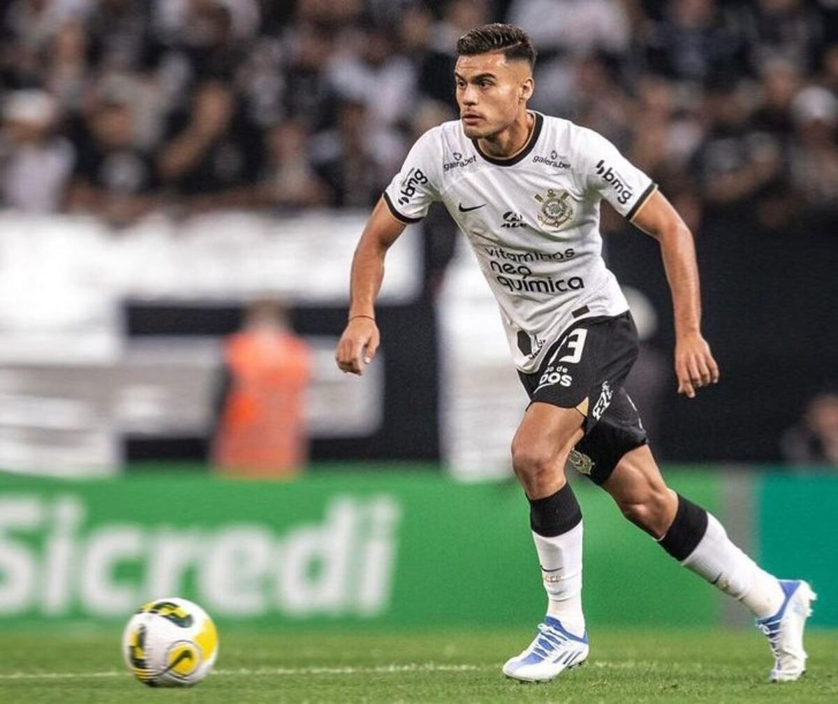 Fausto Vera, primer refuerzo de River para 2026: el volante ya se despidió en Brasil y viaja a sumarse al Millonario