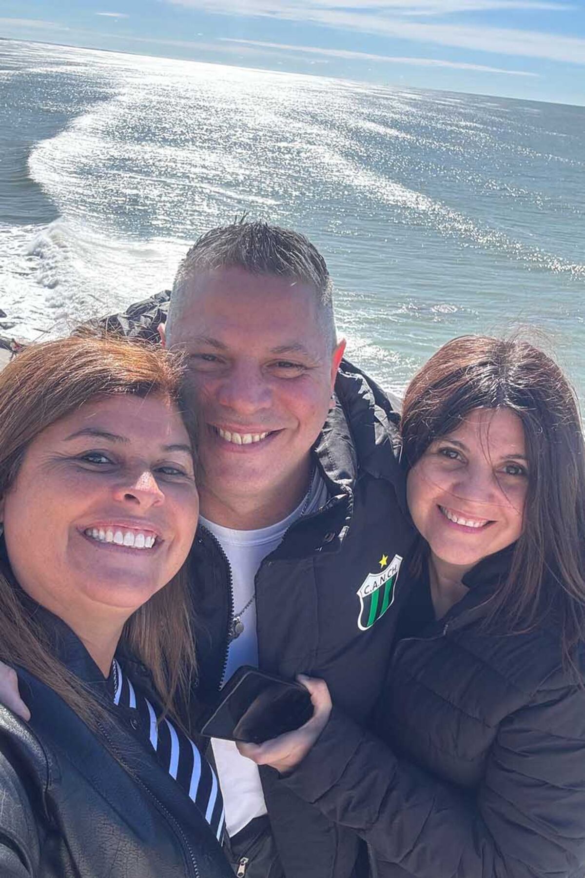 (De izq a der) Carolina Sangiorgi, Carlos Piñero y Carina Rosavik. (Gentileza)