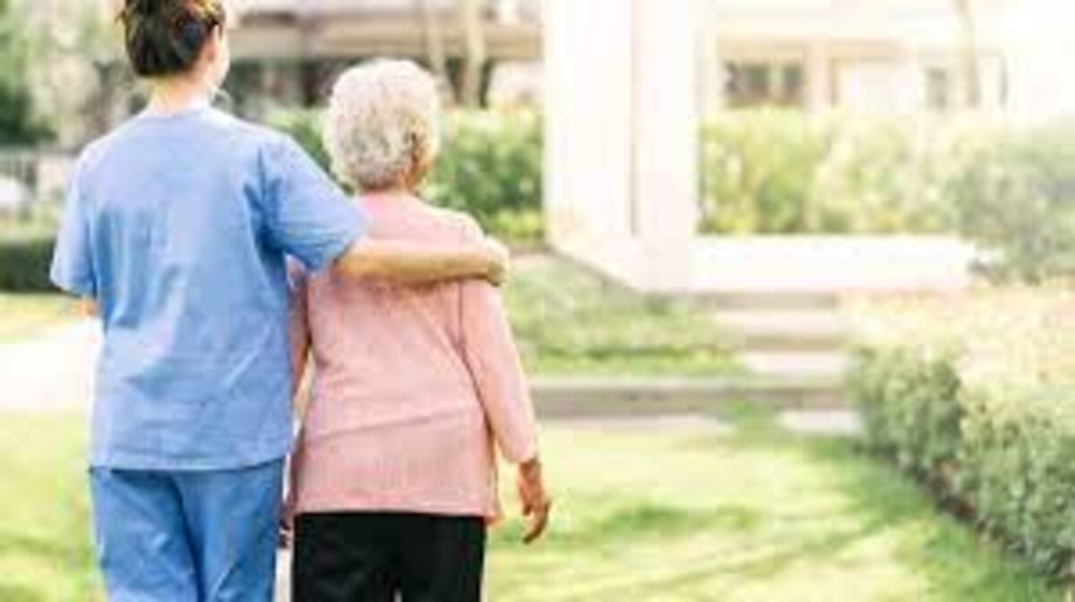 la residencia para adultos mayores de larga estadía está dirigida a quienes necesitan cuidados de baja complejidad