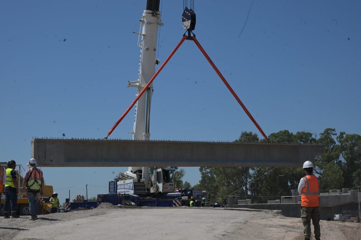 El altonivel que se construye sobre la avenida Vélez Sarsfield, en el tramo urbano de la Ruta 36 ya registra un avance del 35%. (Gobierno de Córdoba)