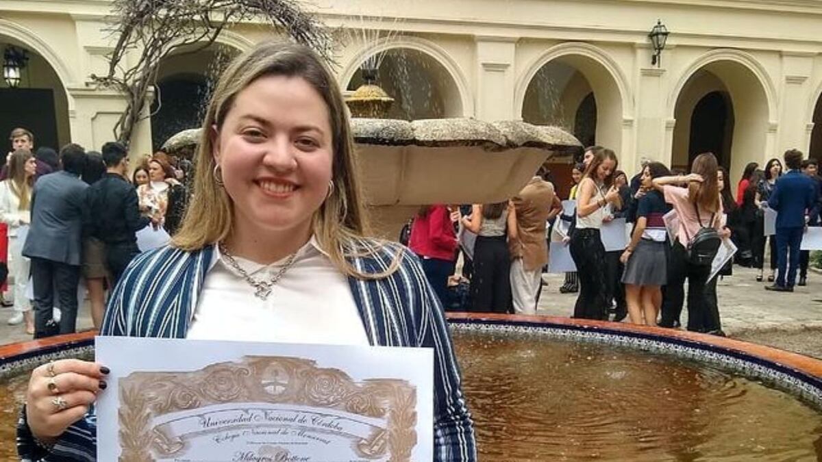 Milagros Bottone, la joven que defendió a su madre en lo que fue un femicidio seguido de suicidio.