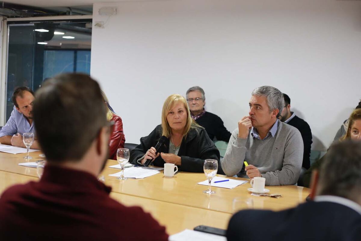 Discuten en el Concejo Deliberante de Córdoba la extensión en la validez de las licencias de conducir para los mayores de 70 años. De gris, el concejal Juan Balastegui, autor del proyecto. (Prensa Concejo Deliberantes)