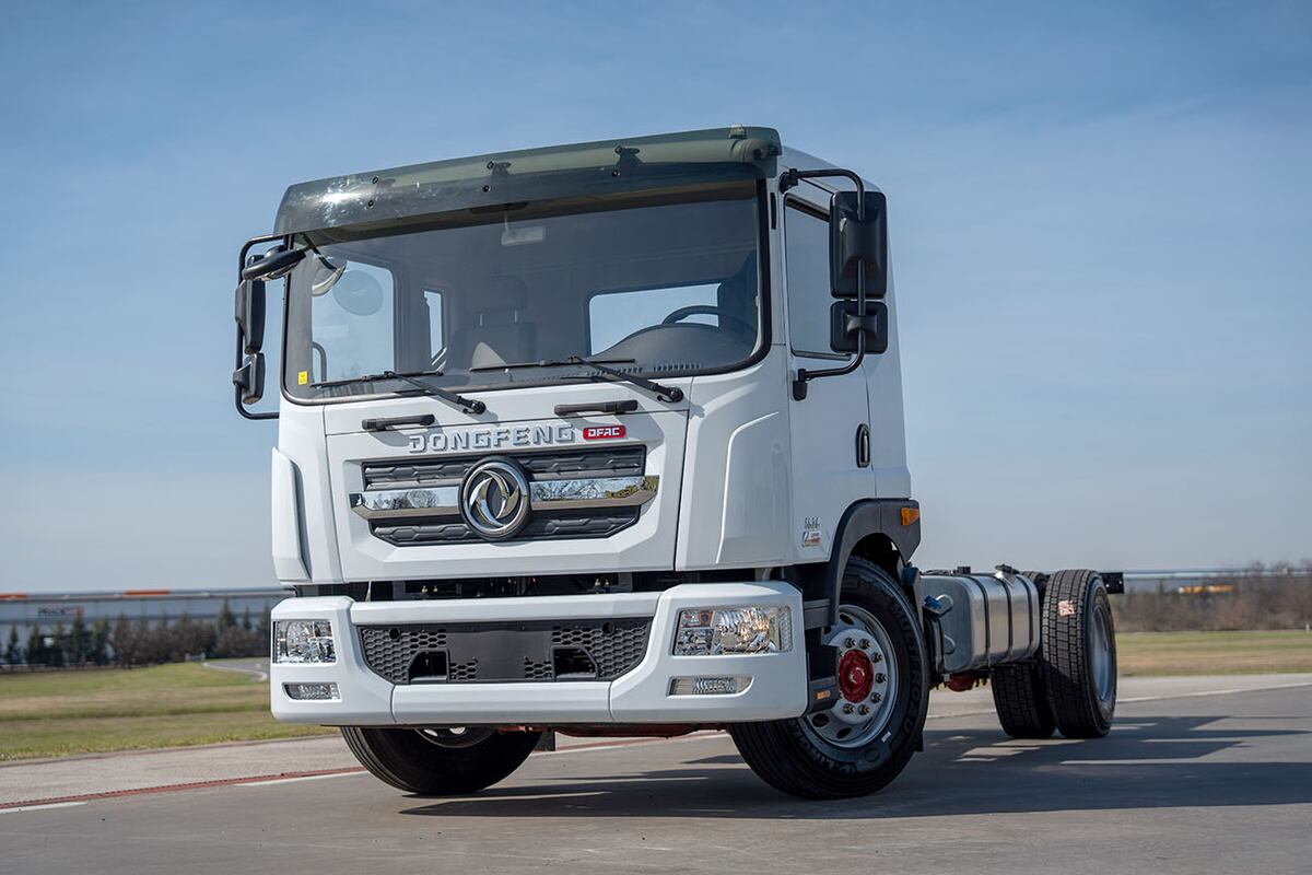 El Captain D 1830 C chasis, un camión mediano de gran capacidad, pensado para el transporte interurbano e industrial.