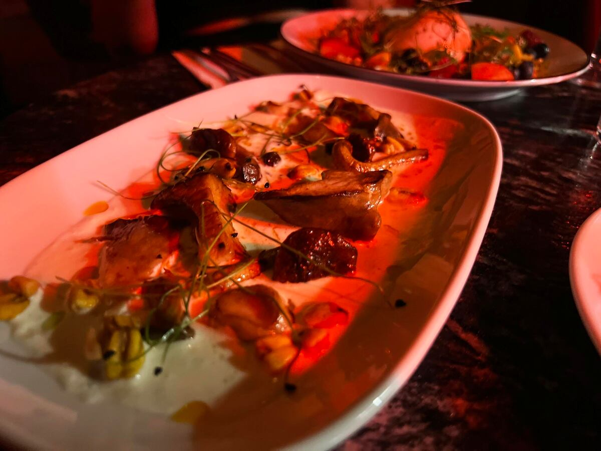 Hugo, un restaurante con un gran concepto detrás en Güemes.